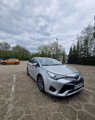 Toyota Avensis cena 44900 przebieg: 216200, rok produkcji 2016 z Poznań małe 56